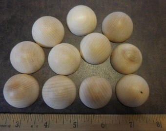 1-1/4" Unfinished Wood Half Ball - 11 Pieces #330106