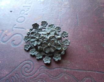 shamrock and flower silver pin - vintage costume jewelry c clasp brooch 1910s