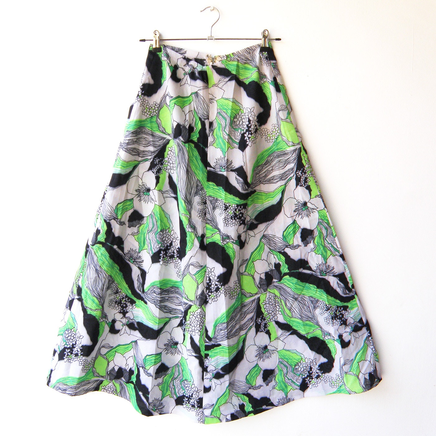 Vintage 70s Maxi Skirt / Poisen Ivy Skirt / Size S M