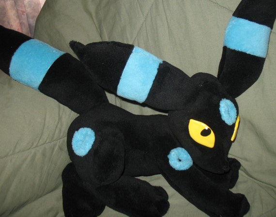 umbreon plush shiny