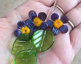 Purple flower and green leaf glass bead Realistic glass lampwork bead Murano glass Flower Glass beads