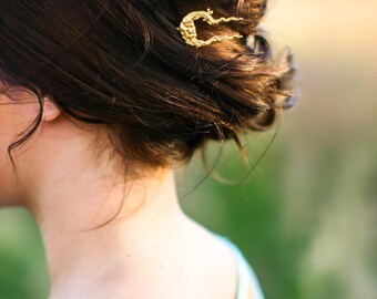 Moon Hair Pin Old Man in the Moon Hair Pin Crescent Moon Hair Clip Moon Face Bobby Pins Celestial Hair Accessories Festival Hair Barrette