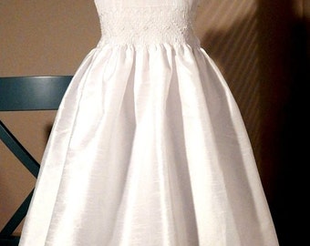 First Communion Dresses, First Holy Communion Dress, Hand Made Dress, White Taffeta Smocked Girl Dress