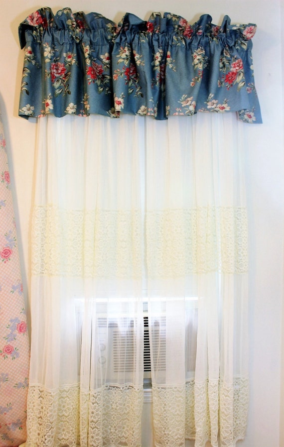 Laura Ashley Valance One Curtain Shabby Style by ThumbelinasOne