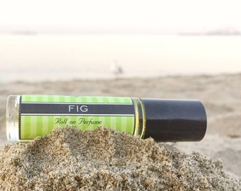 FIG scented Roll on Perfume // A clean slightly floral fragrance with a touch of green notes // 25% off on your first order