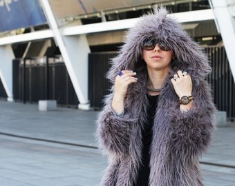 Faux fur coat with hood / women's fur coat / hooded coat/ fake fur coat / shaggy coat / alpaca fur coat / llama fur coat / mongolian fur