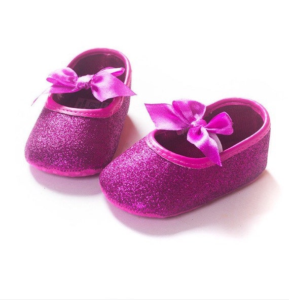 Hot Pink baby shoes Baby shoes Glitter baby by TinyStarsBoutique