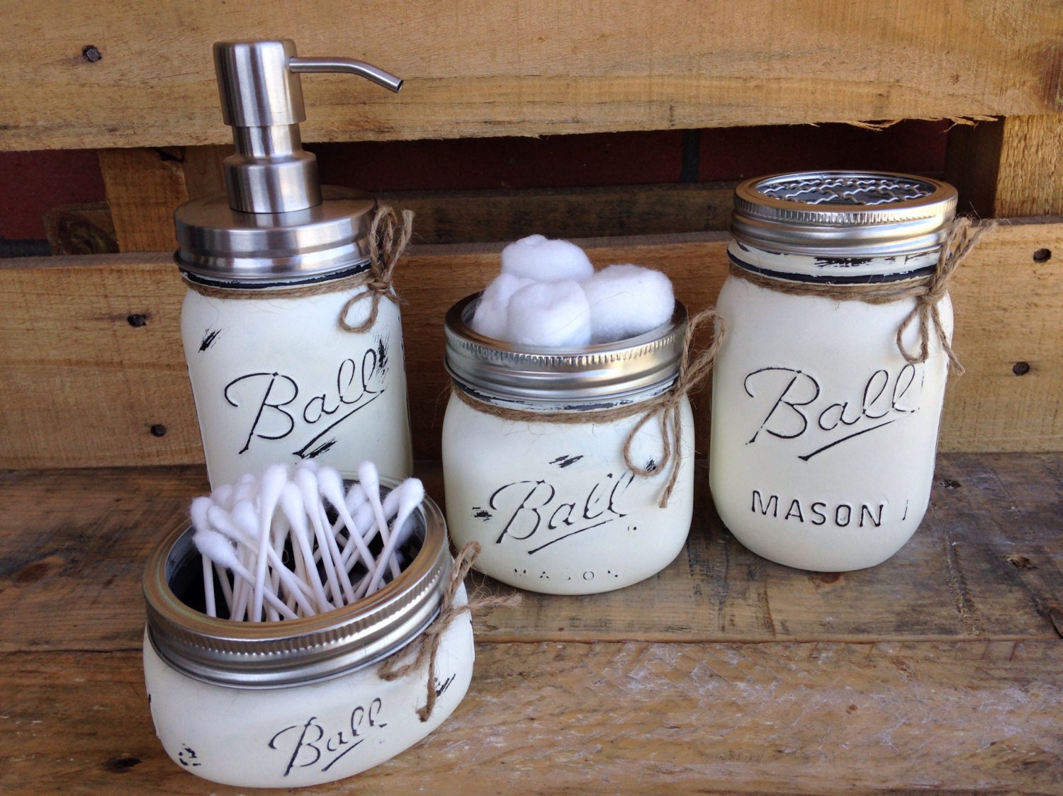 Set of 4/5 Painted Mason Jars. Mason Jar Bathroom Kit. Home