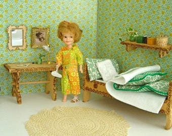 Flowery Green Wooden DOLL DIORAMA BEDROOM set with handmade bed linen for Alexanderkins, Mini American Girl, Lottie, and other 7"-8" dolls