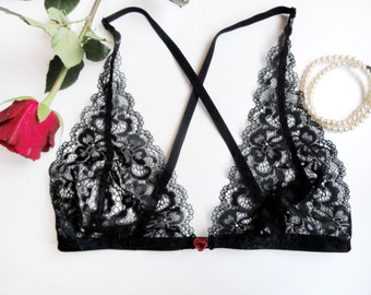 Beautiful LACE BRALETTE Floral Lace Bra Lacy Bralette Wavy Hem