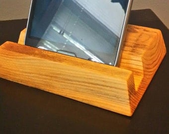 Reclaimed Smartphone/ Ipod Stand