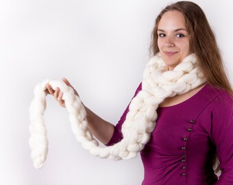 Big scarf, Chain scarf, Merino wool scarf, Extreme knitting, Gift for her, Chunky scarf, Super bulky scarf, Chunky knit, Scarf, Knit scarf