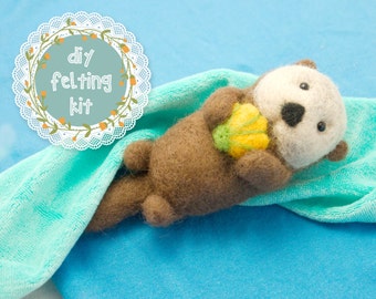 Needle Felting Kit DIY - Sea Otter & Shell // Cute Wool Needle Felted Animal // Easy Beginner Felt Craft Kit // Perfect Gifts for Crafters
