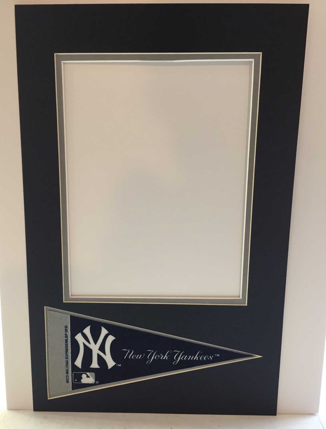 New York Yankees picture frame matting for vertical 8x10 photo