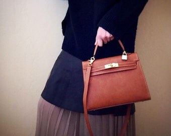 Kelly Bag Caramel Brown Leather Handbag - Crossbody bag - Shoulder Bag with gold tone lock & keys - Gift for her