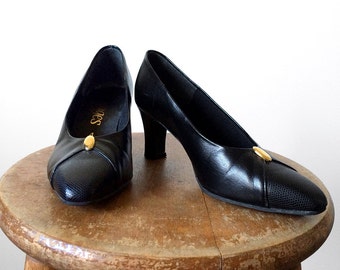 Vintage 1990's, Black Leather, Gold Embellished, Thick Heeled, Shoe, Low Pump, Heel