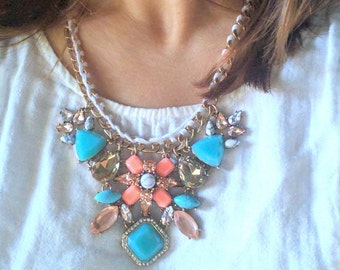 Chunky Statement Necklace / Statement Necklace / Bib necklace / Fashion jewelry / Wedding jewelry /Bridesmaid necklace