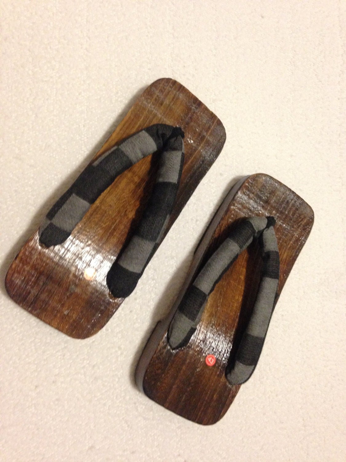 Summer Men Wooden Slippers Japanese Geta Clogs by karmelstudio
