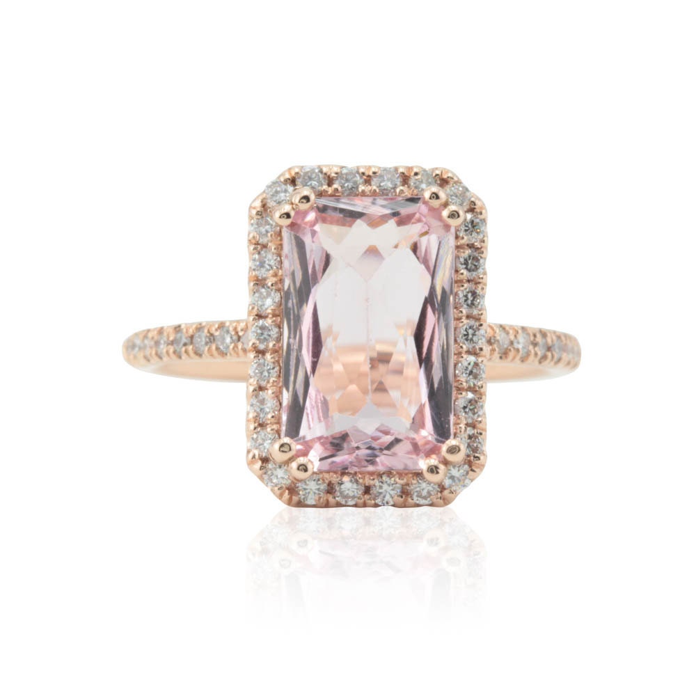 Engagement Ring Radiant cut Pink and