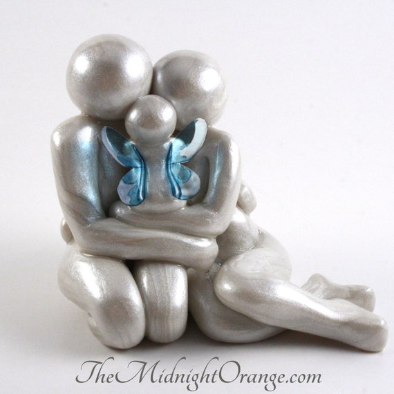 Baby Loss Memorial Statue Mother Father and Angel Baby clay