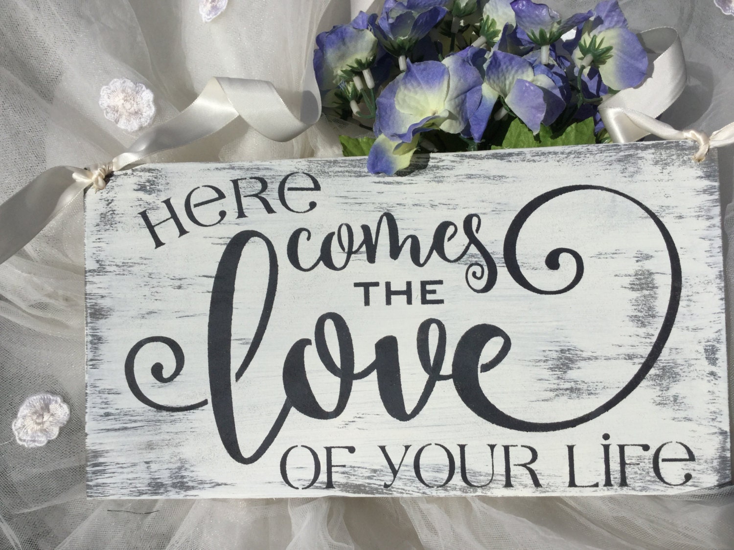 Download Ready To Ship...Here comes the love of your life sign wedding