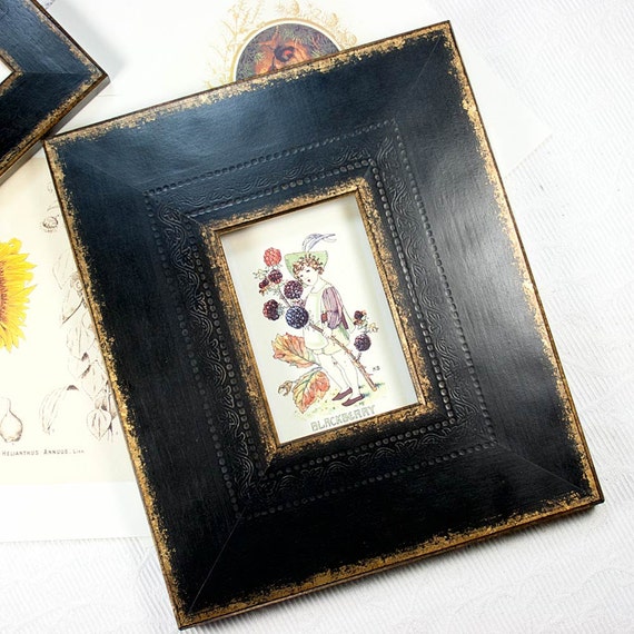 4x6 Black and Gold Wide Frame with Engraved Leaf Design