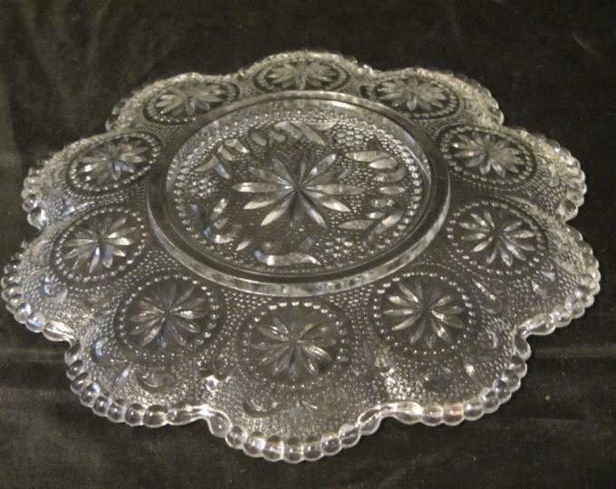 6" Diameter Glass Serving Plate, Dessert Plate, Relish Dish, Candy Dish, Cracker Plate, Home Decor, Perfect for Upcycling