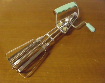 Vintage 1950's/1960's Maynard Hand Mixer