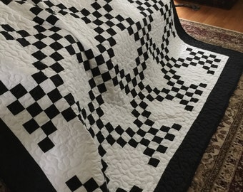 Quilt Irish Chain Black and White Queen with Black Border Made to order