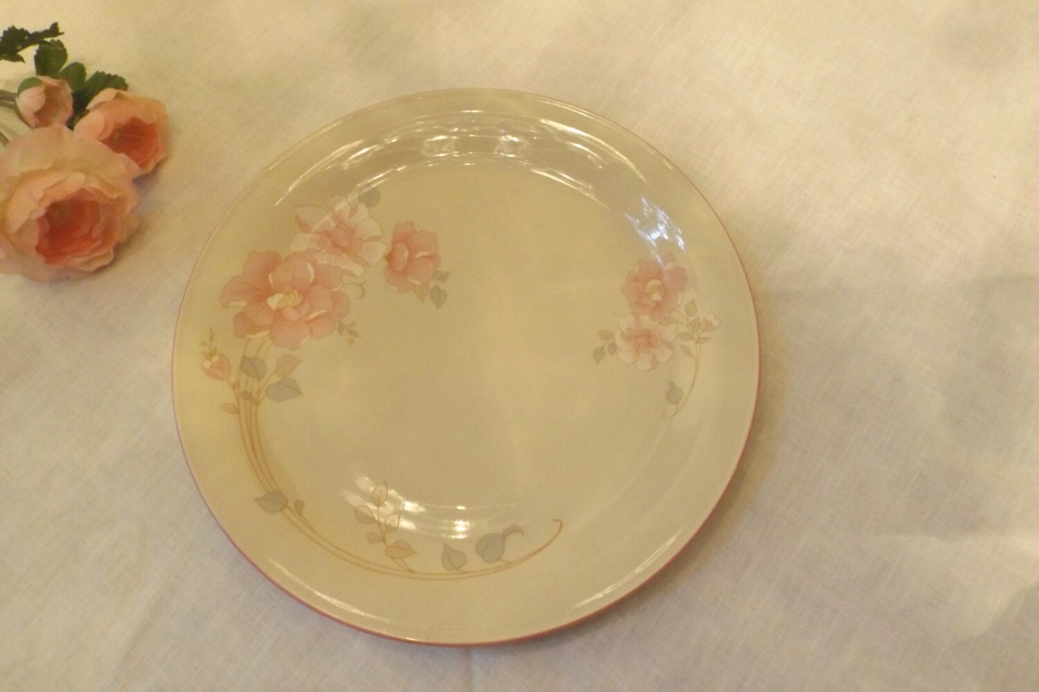 12 Delightful China Pearl Stoneware 1988 Plate platter