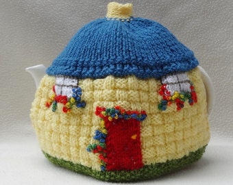 Cottage design Tea Cosy Hand Knitted in England