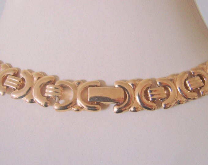 Classic Vintage Retro Goldtone Link Necklace / Unique Links / Vintage Jewelry / Jewellery