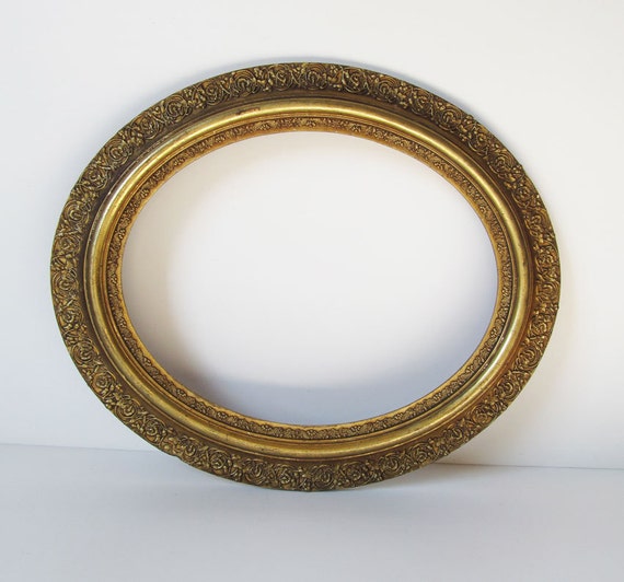 Elaborate Antique Embossed Gold Oval Frame c.1910 / Intricate