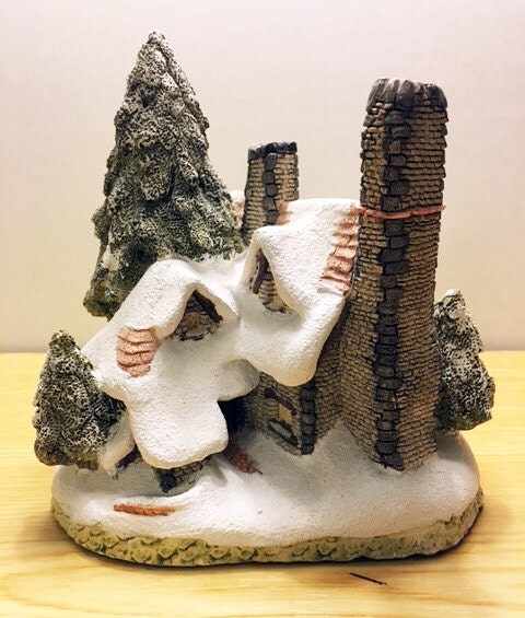 David Winter Snow Cottage 1984 Unboxed Trademarked David