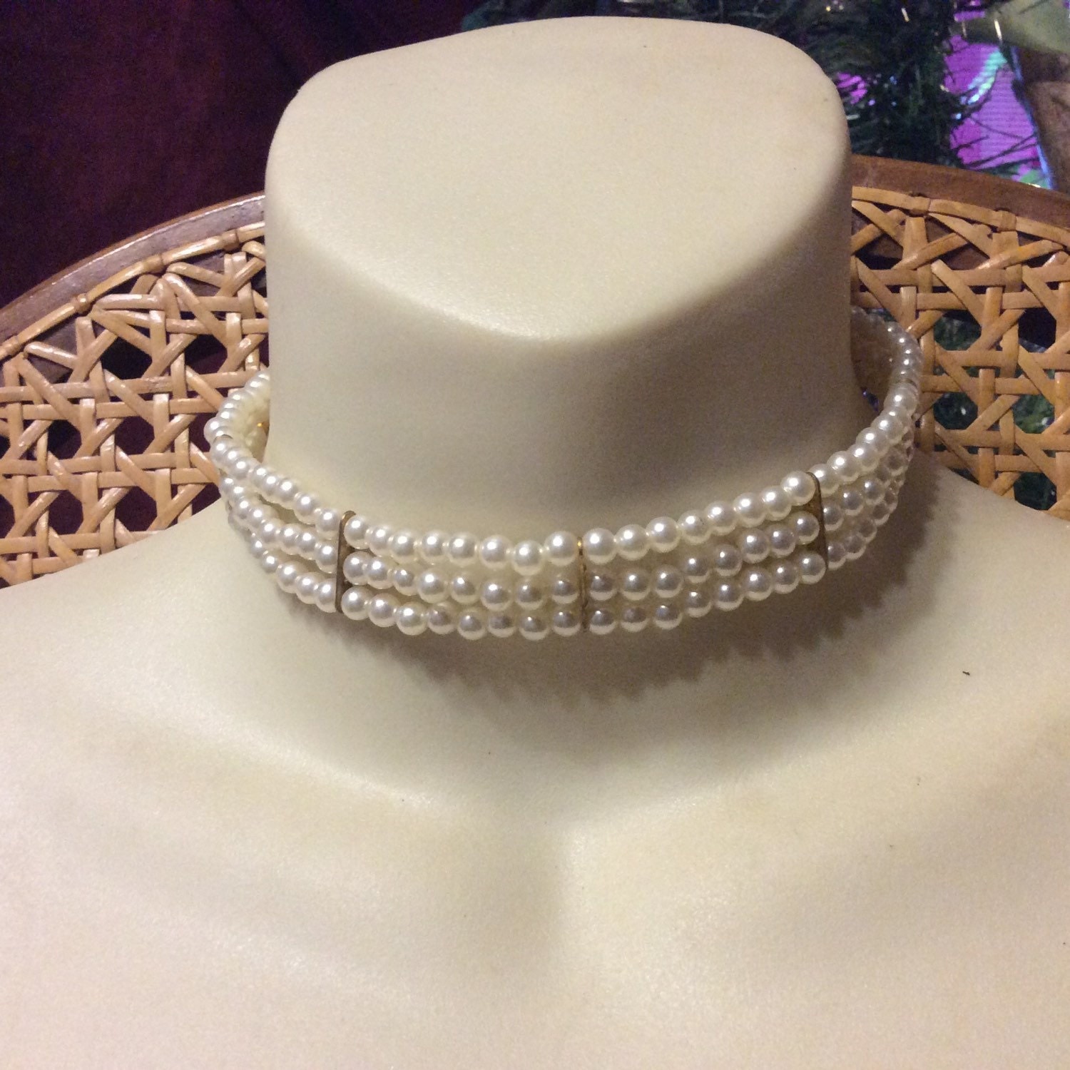 Triple strand choker imitation pearl wedding necklace.