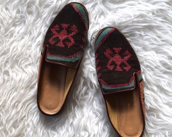 Turkish Kilim Shoes/ Wool Mules/ Tribal Tapestry Flats/ Womens Size 5.5/ 6