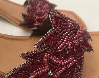 Vintage Hand made Vero Cuoio Sandals Leather Sole Cranberry Purple Beads Summer Shoes