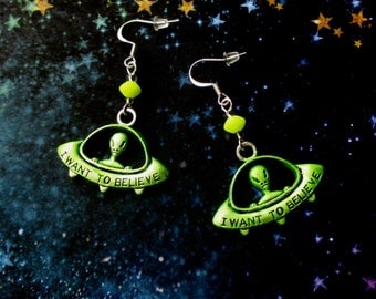 Green alien earrings - Glow in the Dark jewellery - UFO earrings - UV Active - Spaceship earrings - Nerdy gift - Sci fi geek - UK seller