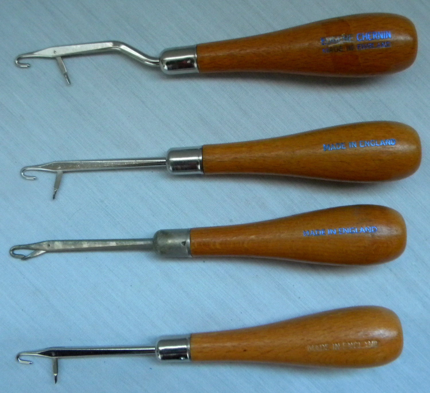 4 Vintage Latch Hook Tools Wood Handle Latch Hook Tools