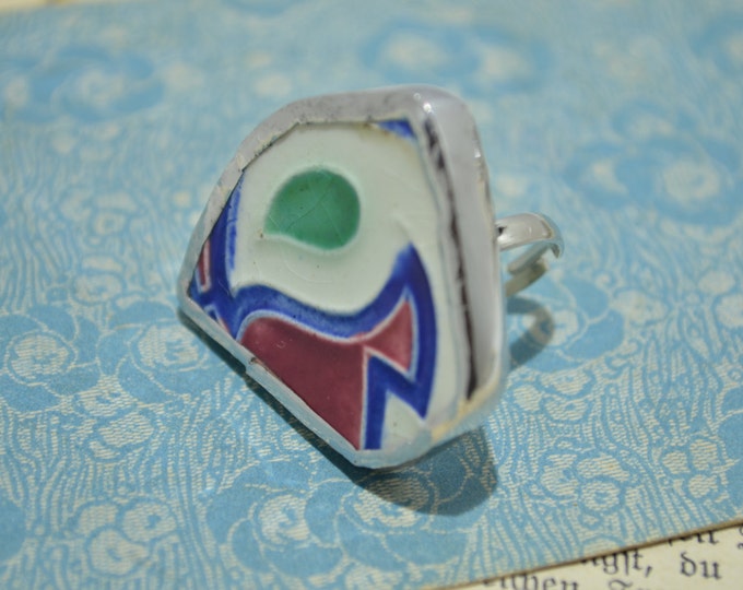 Porcelain big ring made from handpainted european bowl