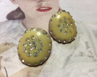Vintage Thermoset Coral & Cream with Rhinestone Clip-on Earrings