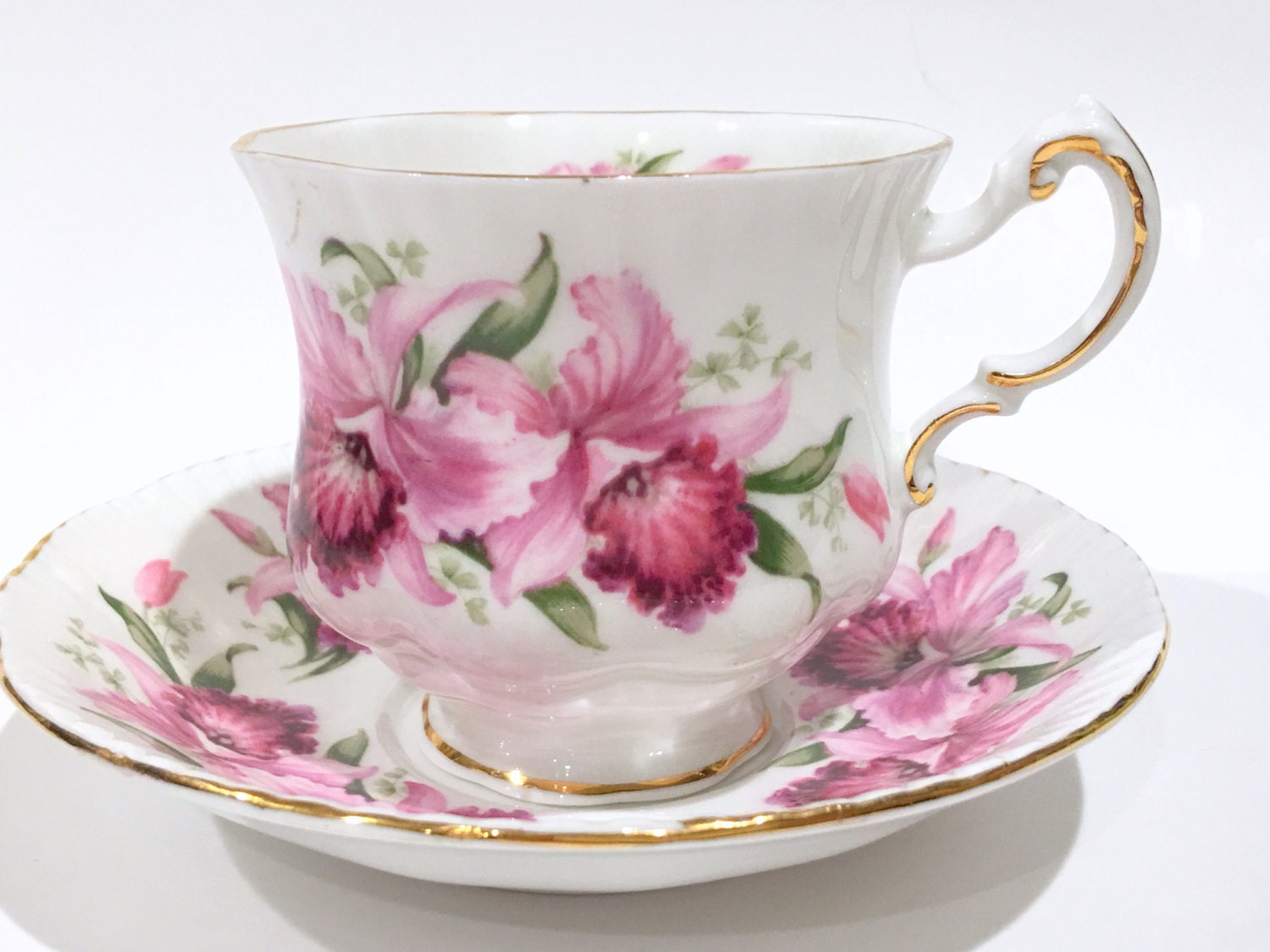 pastel-green-paragon-tea-cup-and-saucer-large-pink-rose-teacup-and