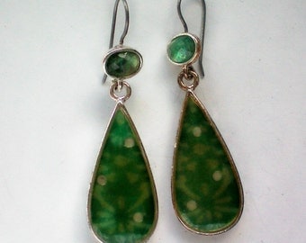 Green Molded Glass Pierced Drop Earrings - 4232