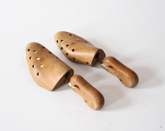 Vintage shoe trees, wooden shoe trees, German shoe trees, Hako shoe trees
