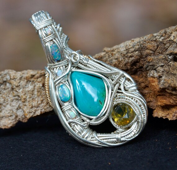 Jasmine Gem Silica Green Amber Australian Opal & by SpaceVoodoo