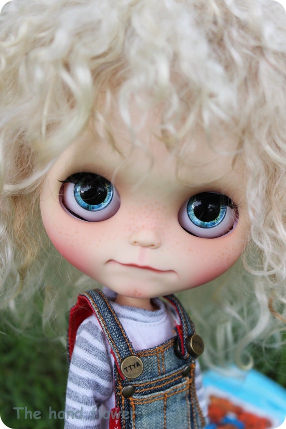 OOAK Custom Blythe doll Face up and Customized by Thehandflower
