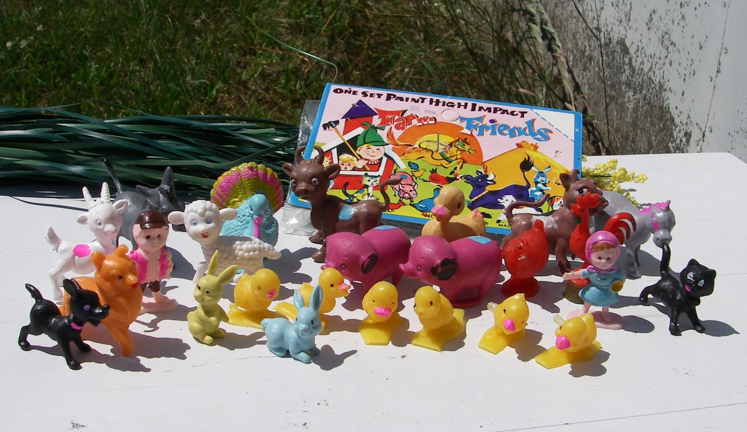 Vintage Made In Hong Kong Toys Hard Plastic Miniature Farm