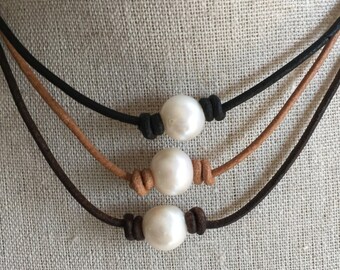 Pearl Choker Leather Choker MinimalistChoker leather pearl choker single pearl choker simple pearl necklace boho necklace bohemian jewelry