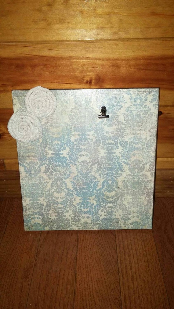 Items similar to Blue and cream metal clip picture frame with cream burlap rosettes / 8x10