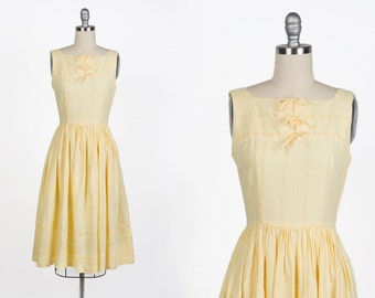 Vintage 1950s dress // 50s cotton sun dress